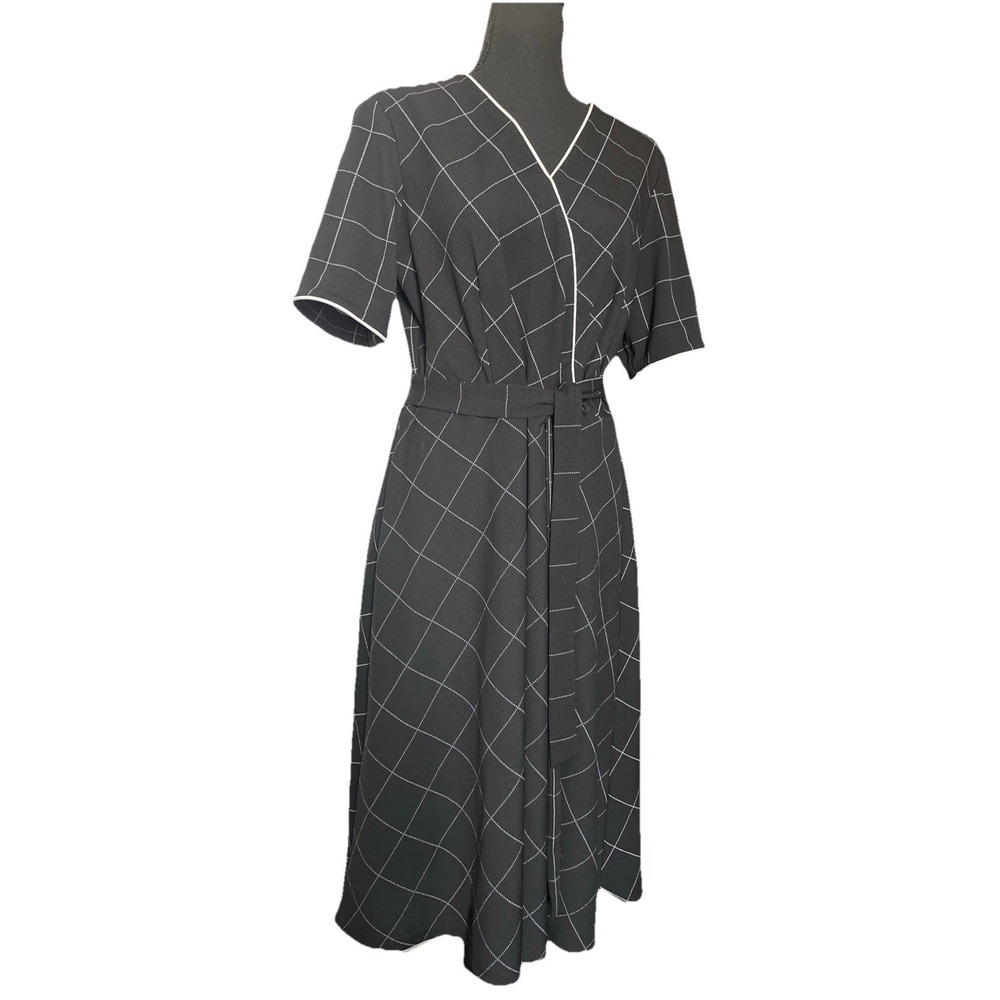 Shelby & Palmer Black Grid Print Belted Dress Size 16 Career Office Midi Fit - Picture 2 of 4